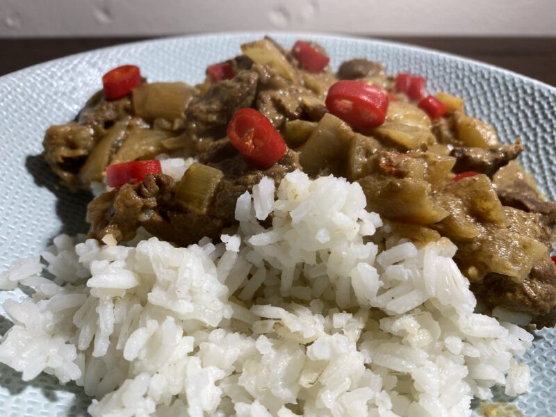 Indonesische Rendang uit de slowcooker - Puur-Koken.nl