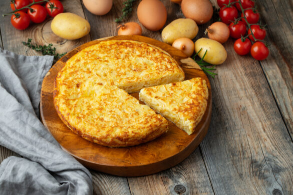 Spaanse omelet met aardappel en ui