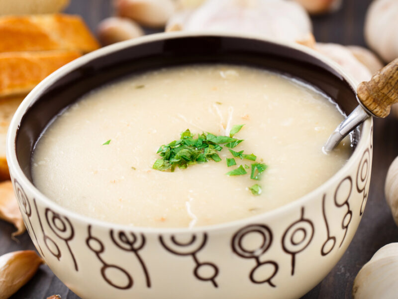 Gepofte knoflooksoep